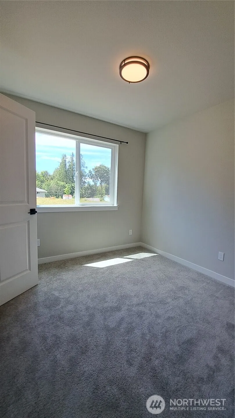 3111 E Camellia Way Port Orchard, WA 98366