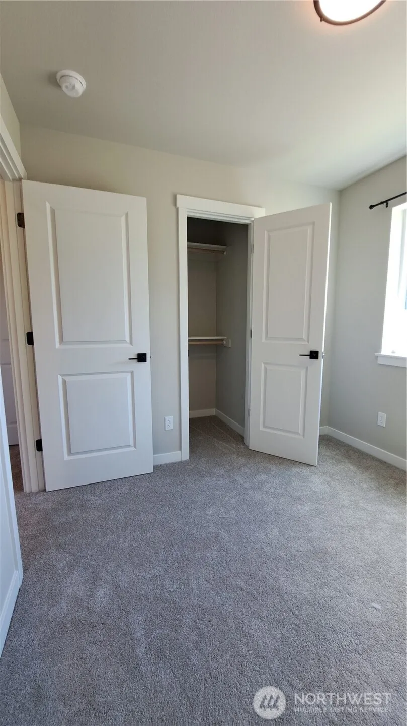 3111 E Camellia Way Port Orchard, WA 98366