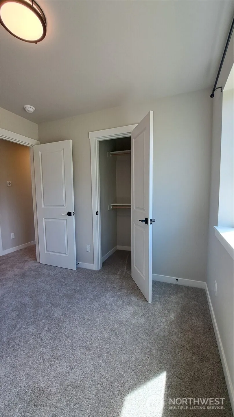 3111 E Camellia Way Port Orchard, WA 98366