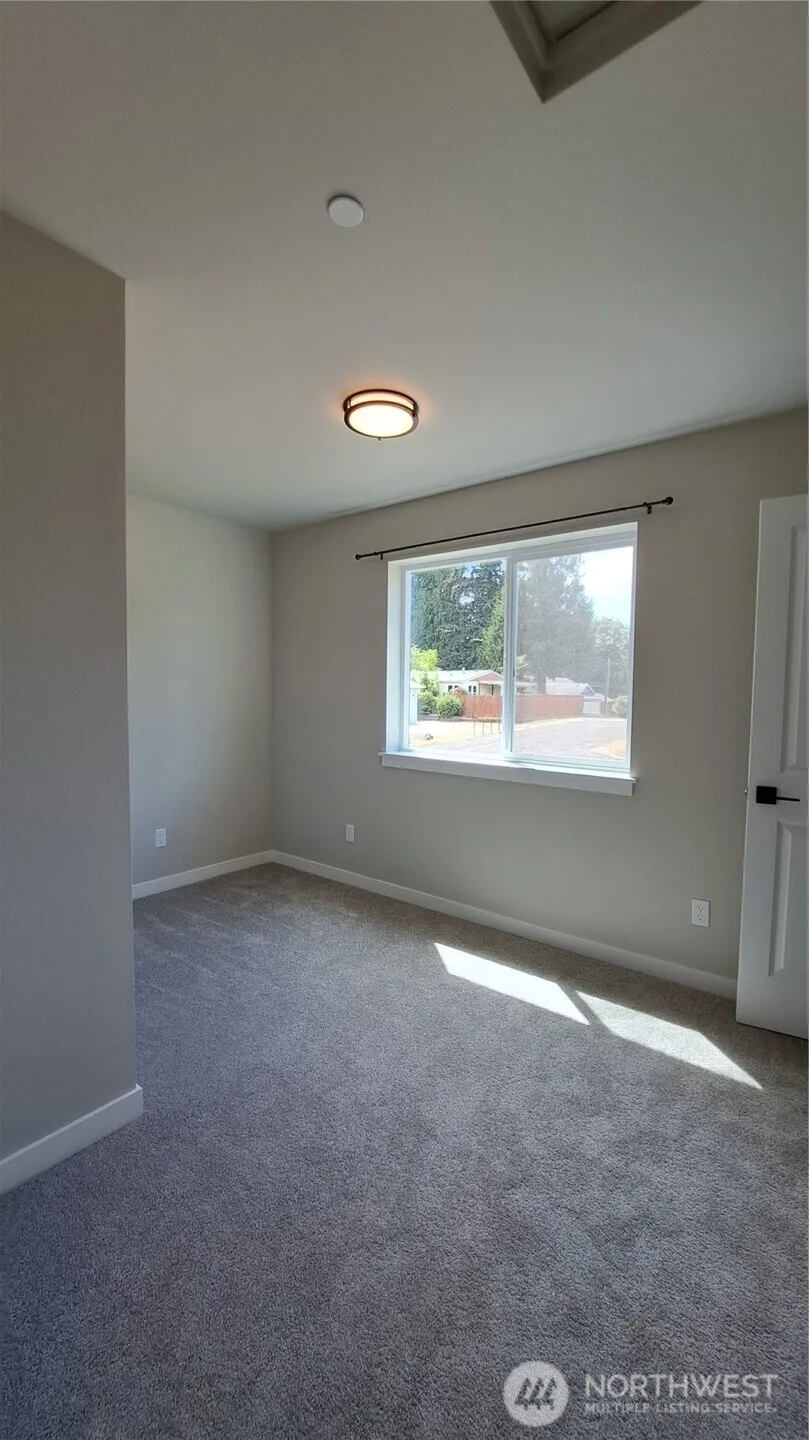 3111 E Camellia Way Port Orchard, WA 98366