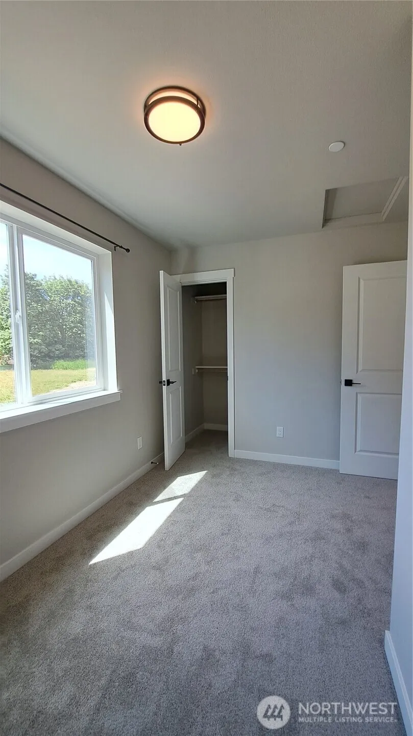 3111 E Camellia Way Port Orchard, WA 98366