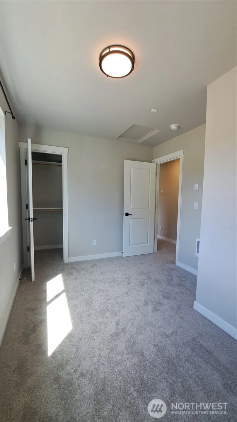 3111 E Camellia Way Port Orchard, WA 98366