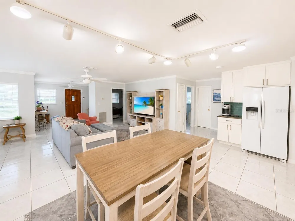 1205 LISA LANE Okeechobee, FL 34974