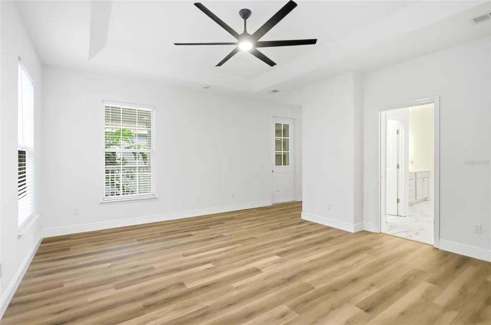 912 WATERSIDE DRIVE Celebration, FL 34747
