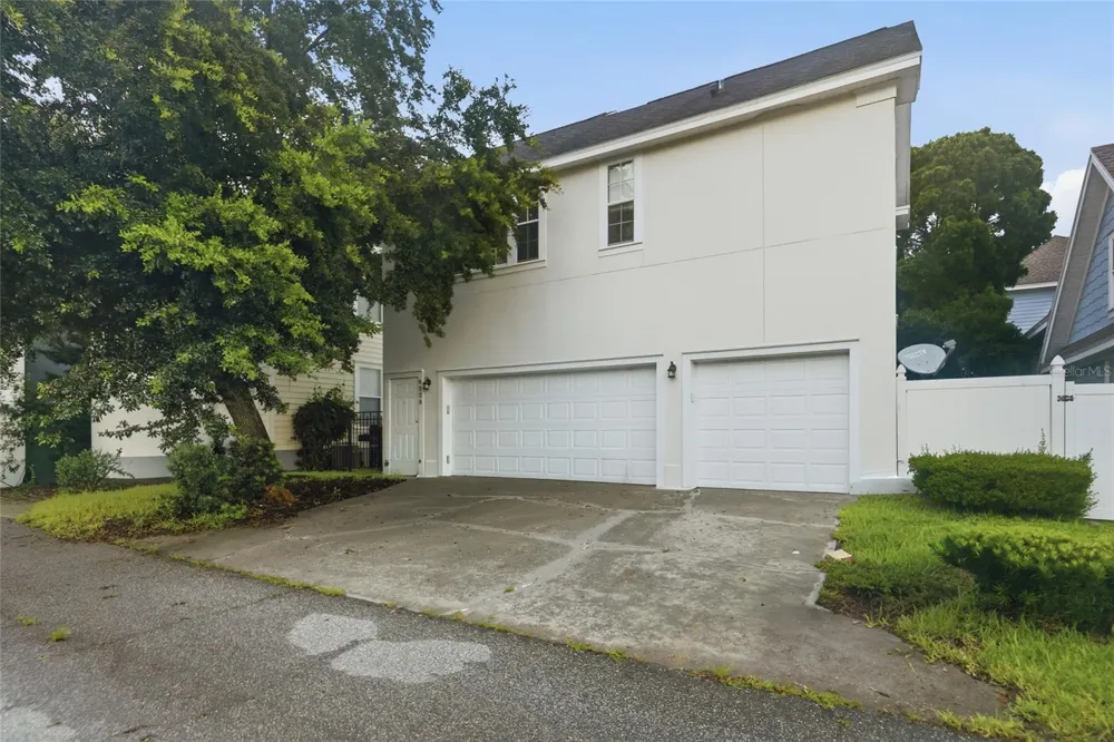 912 WATERSIDE DRIVE Celebration, FL 34747