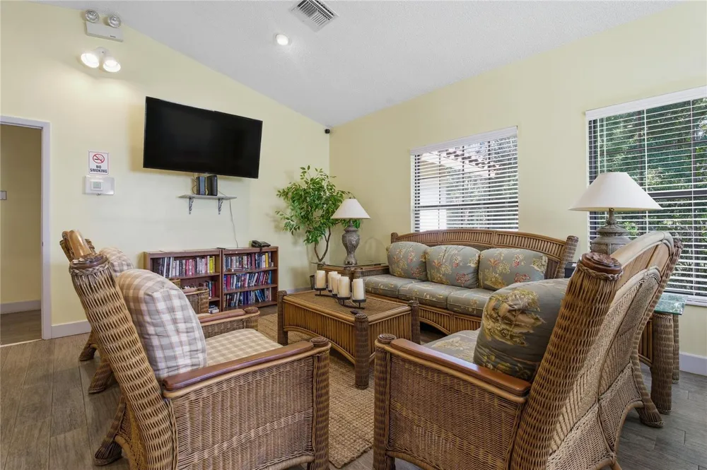 116 COVENTRY LN Haines City, FL 33844