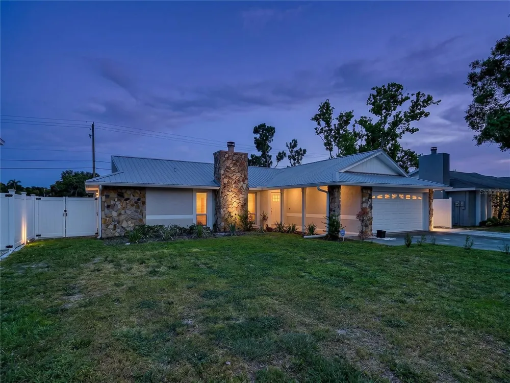 5520 FULMAR DRIVE Tampa, FL 33625