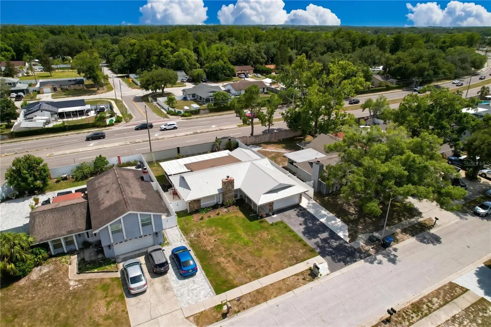 5520 FULMAR DRIVE Tampa, FL 33625