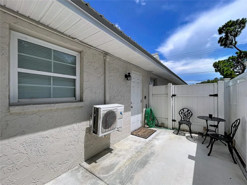 5520 FULMAR DRIVE Tampa, FL 33625