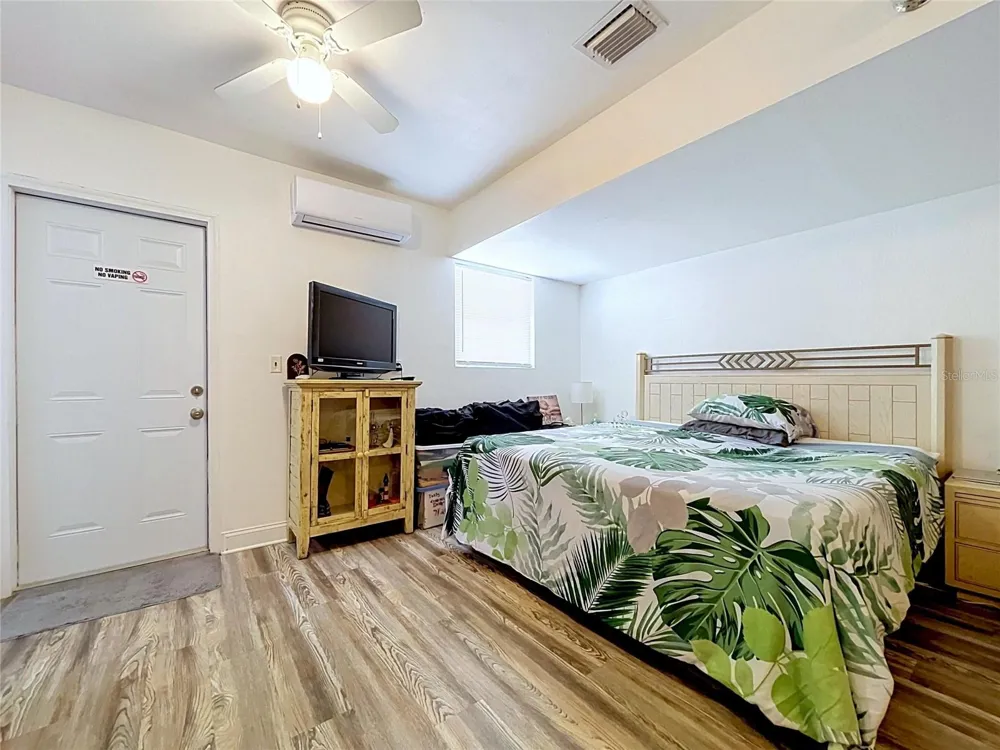 5520 FULMAR DRIVE Tampa, FL 33625