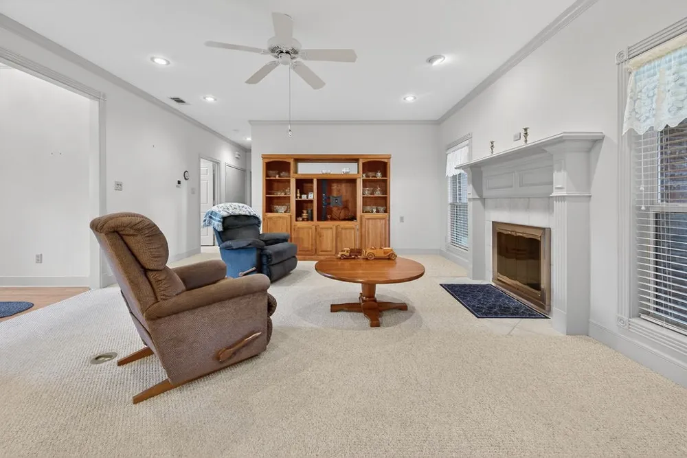 800 Rico Athens, TX 75751