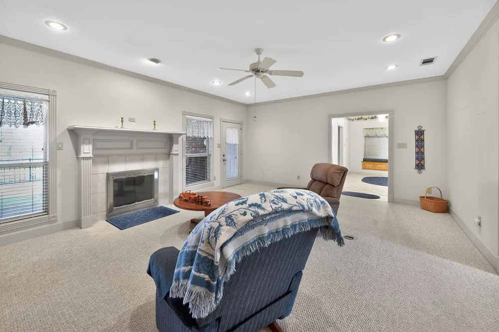 800 Rico Athens, TX 75751