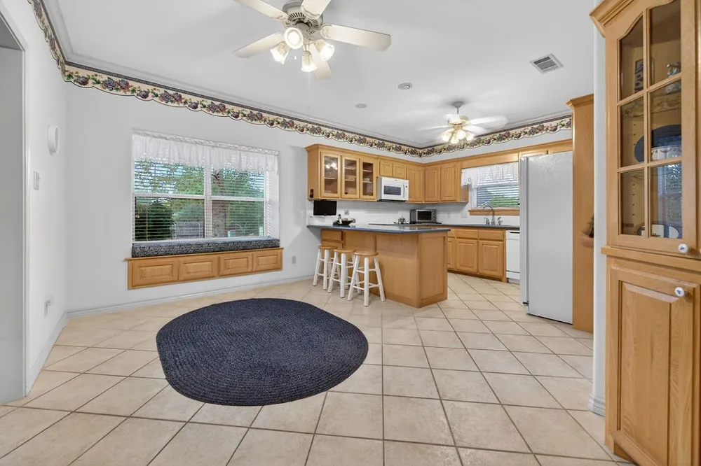 800 Rico Athens, TX 75751