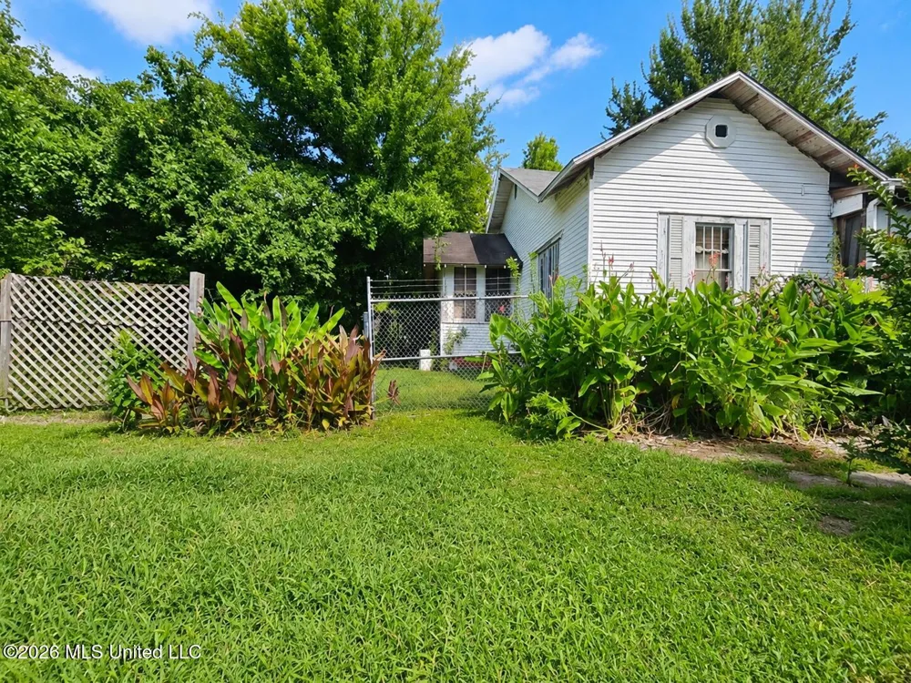 314 Monroe Street Yazoo City, MS 39194