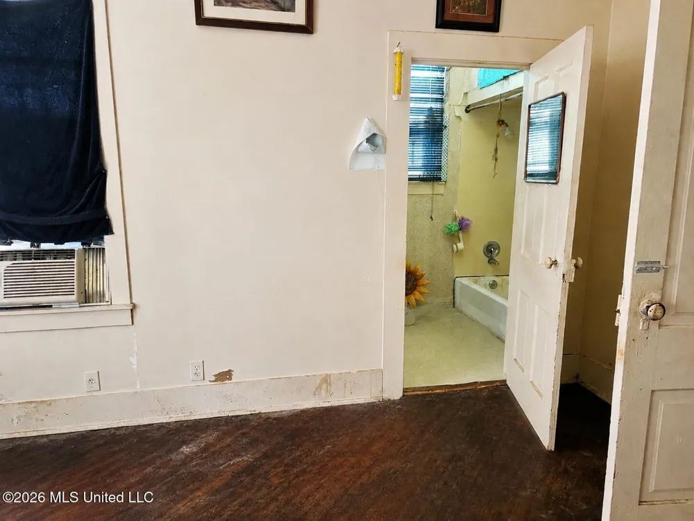 314 Monroe Street Yazoo City, MS 39194