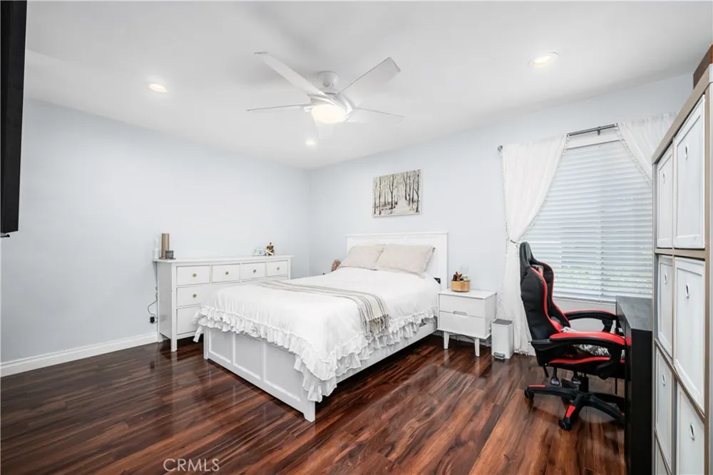 22996 Caminito Mar Laguna Hills, CA 92653