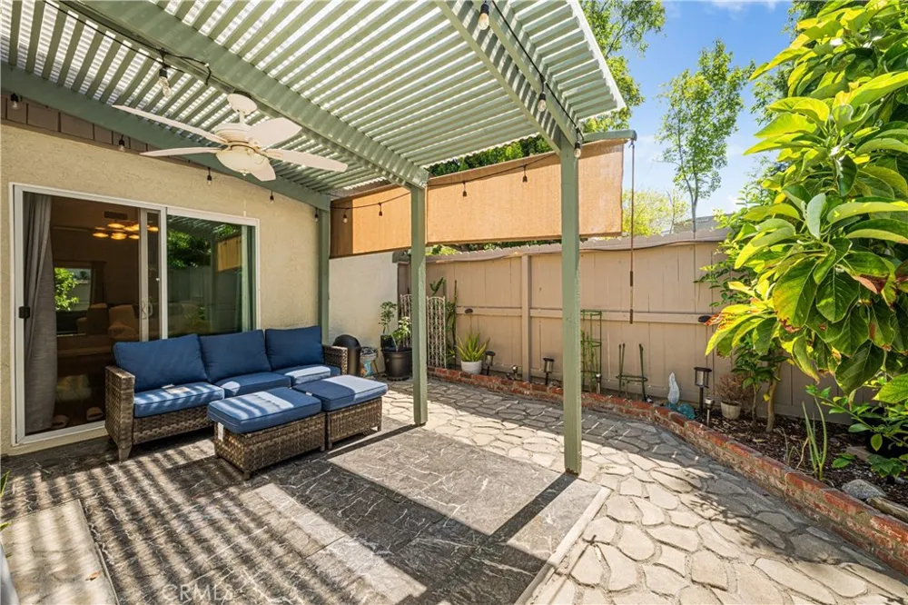 22996 Caminito Mar Laguna Hills, CA 92653