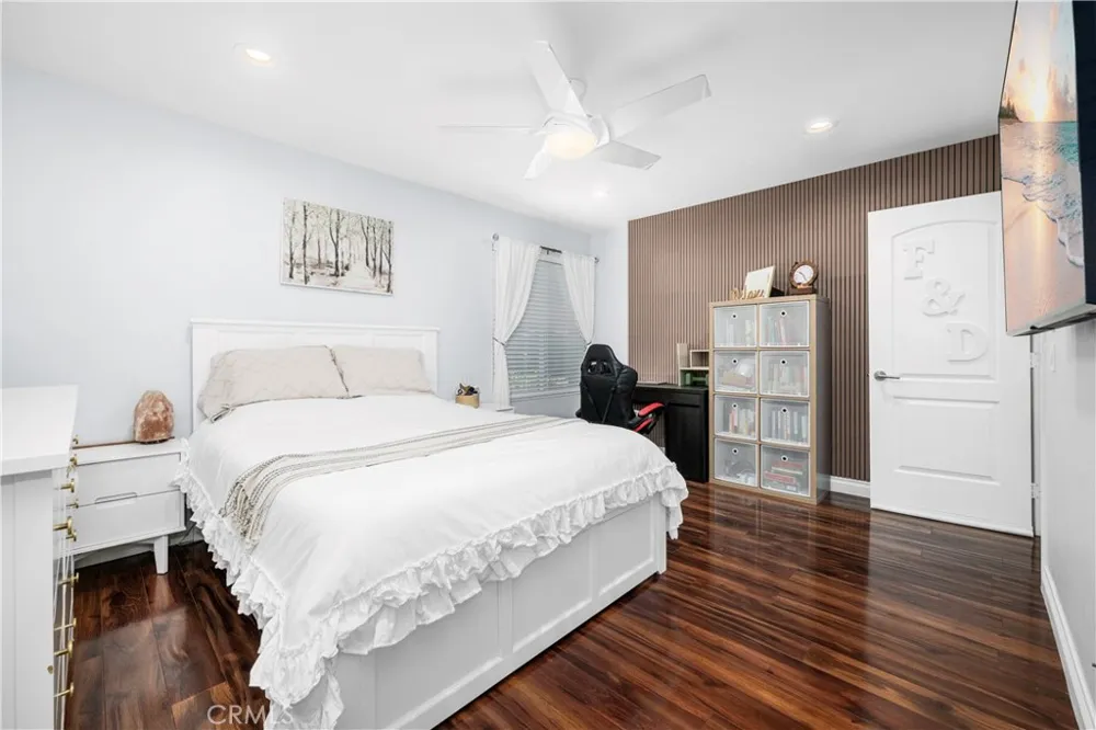 22996 Caminito Mar Laguna Hills, CA 92653