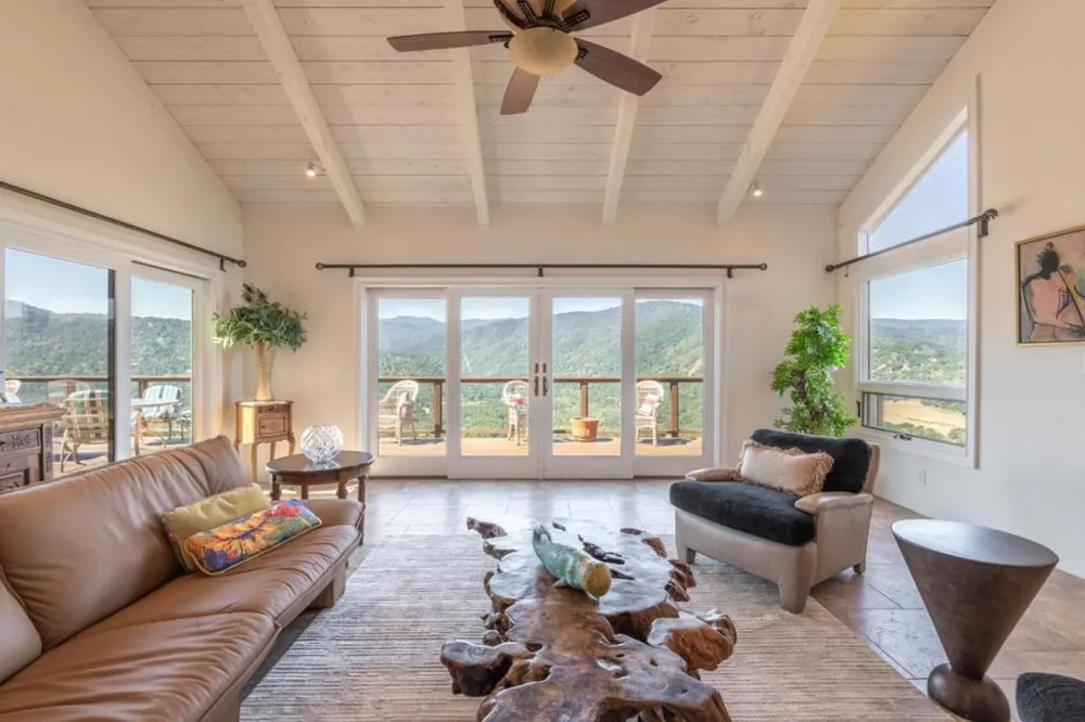 15286 Via La Gitana Carmel Valley, CA 93924