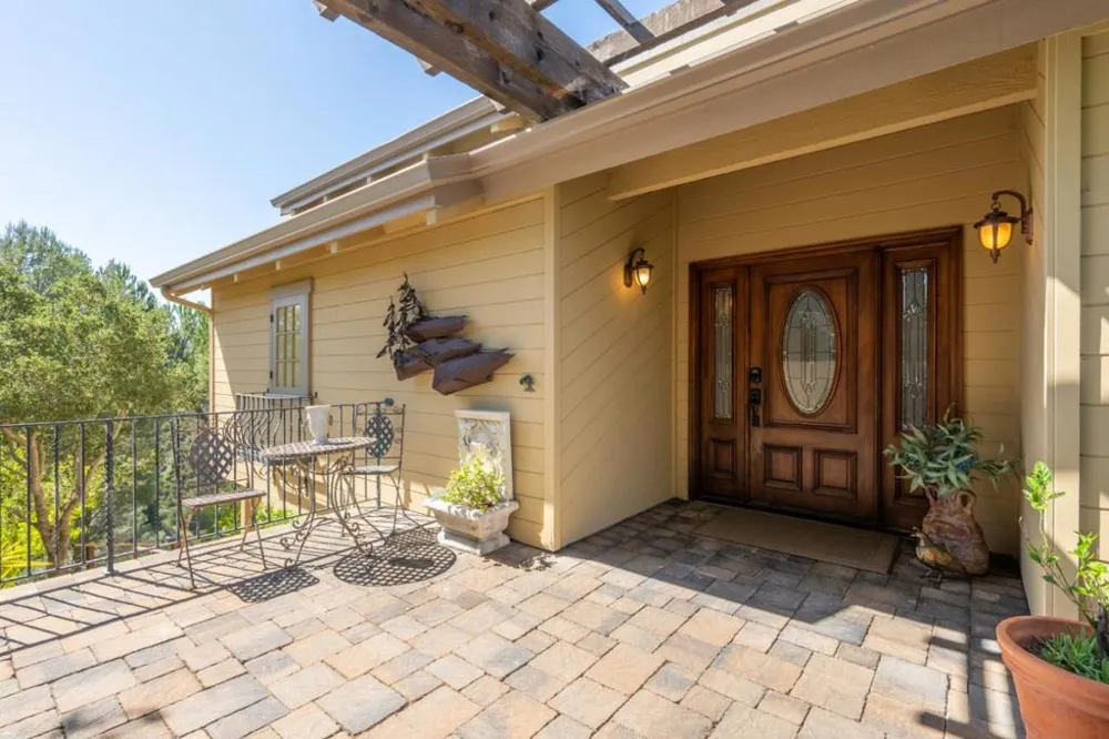 15286 Via La Gitana Carmel Valley, CA 93924