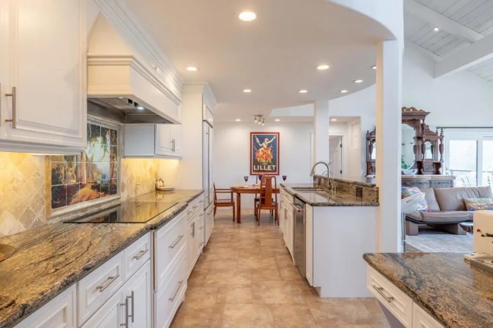 15286 Via La Gitana Carmel Valley, CA 93924