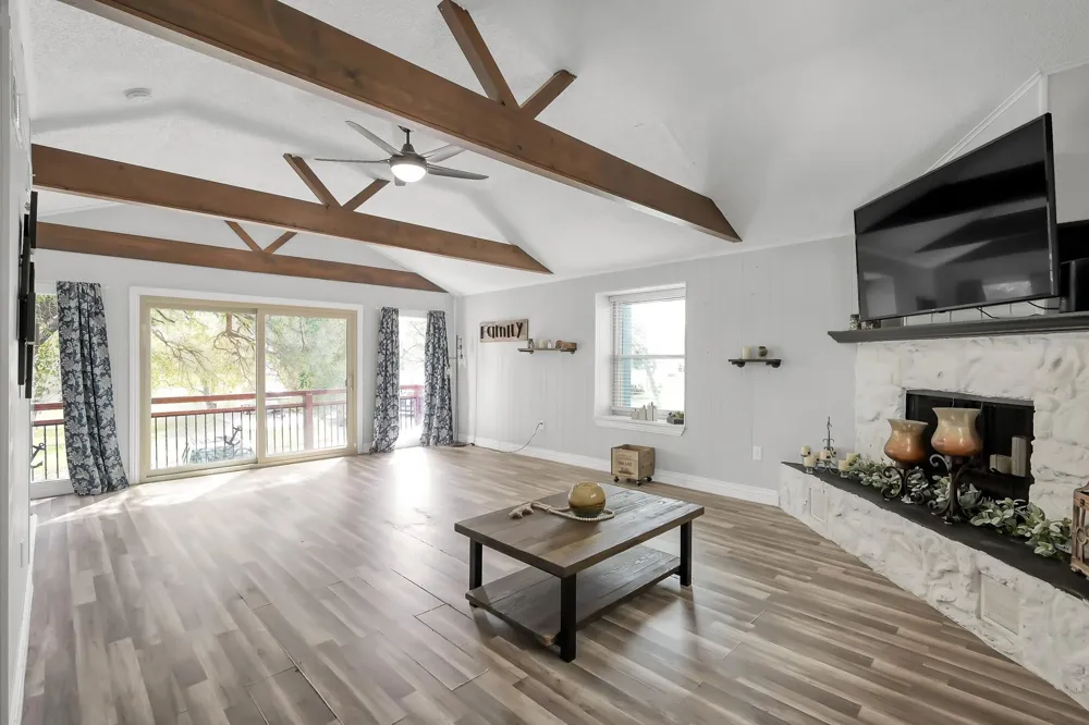 281 Shady Oaks Drive Point Blank, TX 77364