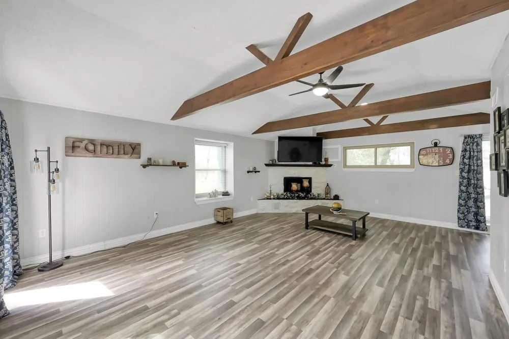 281 Shady Oaks Drive Point Blank, TX 77364