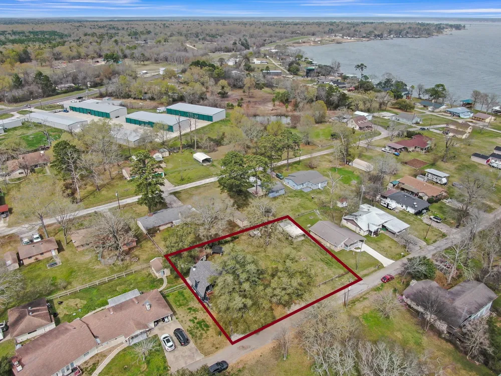281 Shady Oaks Drive Point Blank, TX 77364