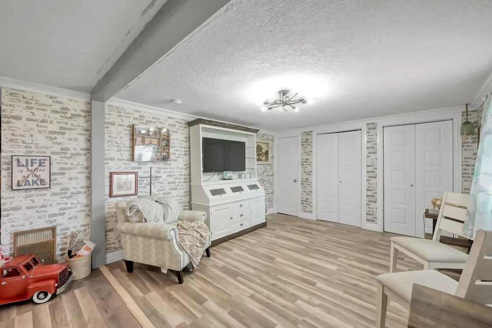 281 Shady Oaks Drive Point Blank, TX 77364