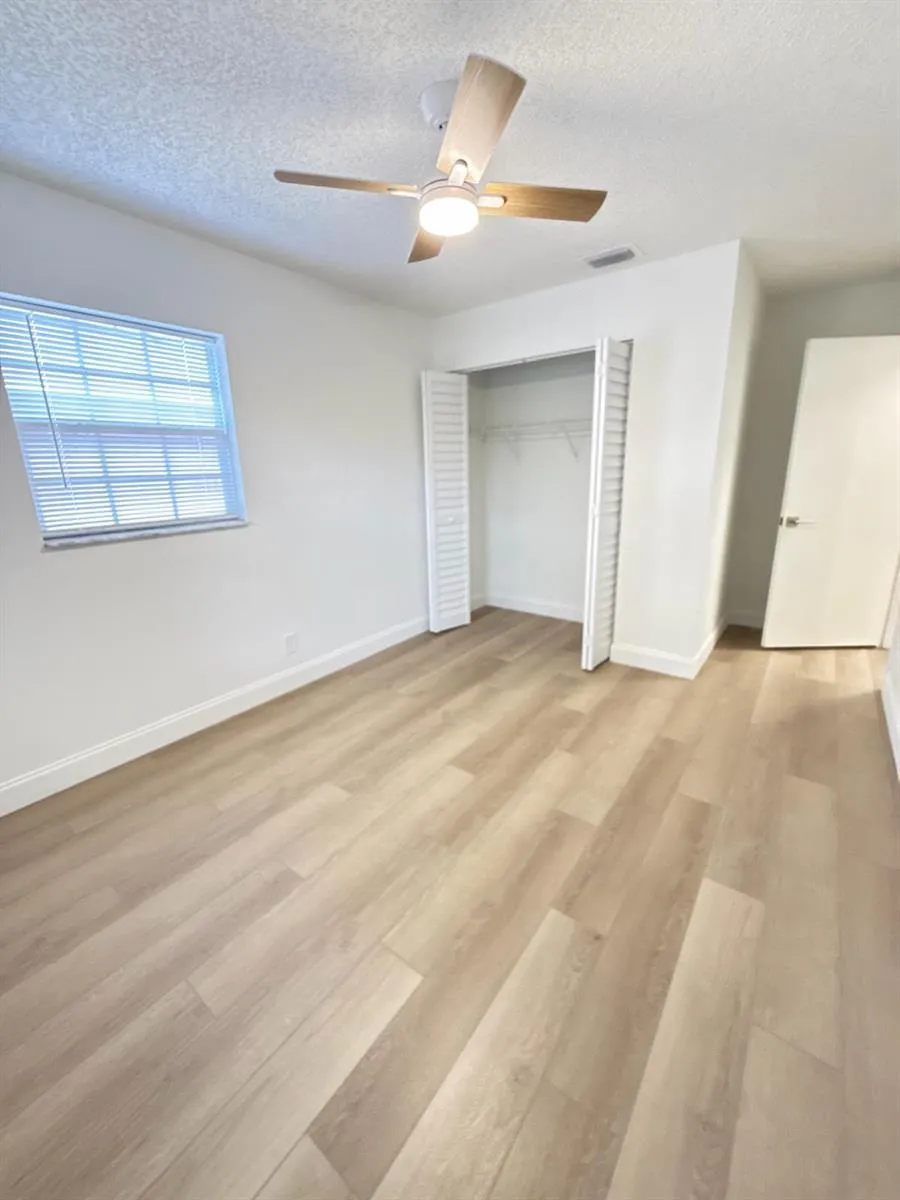 2630 W 28th Street Riviera Beach, FL 33404