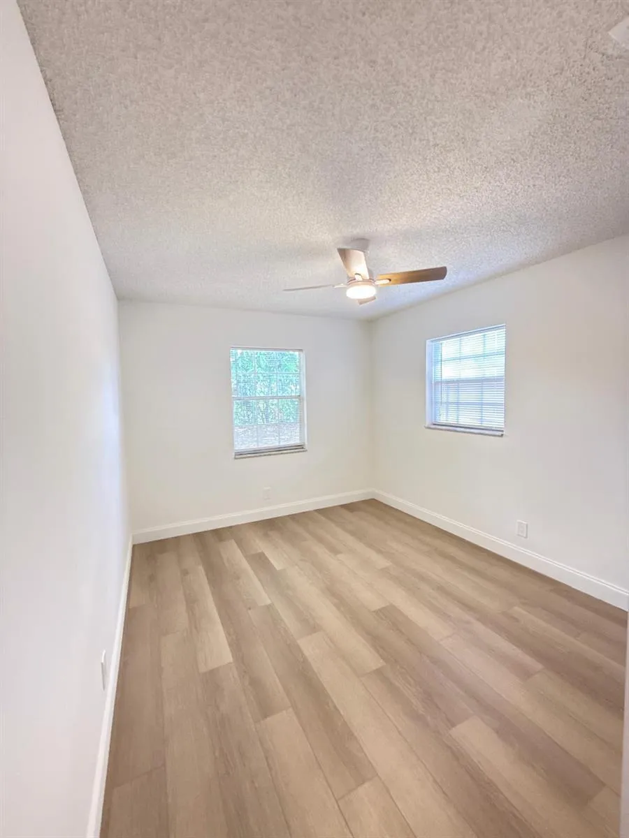 2630 W 28th Street Riviera Beach, FL 33404