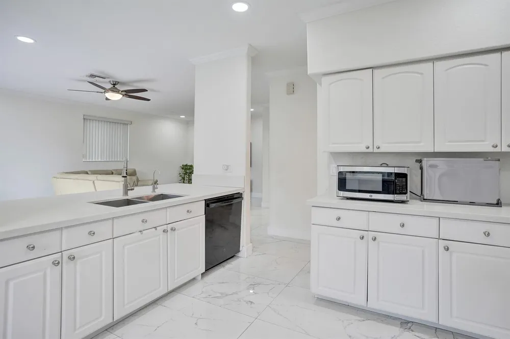 4180 Lansing Avenue Cooper City, FL 33026