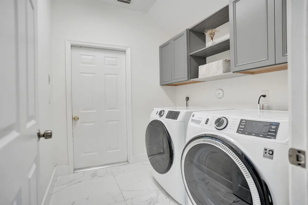 4180 Lansing Avenue Cooper City, FL 33026