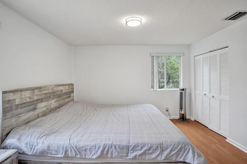 4180 Lansing Avenue Cooper City, FL 33026