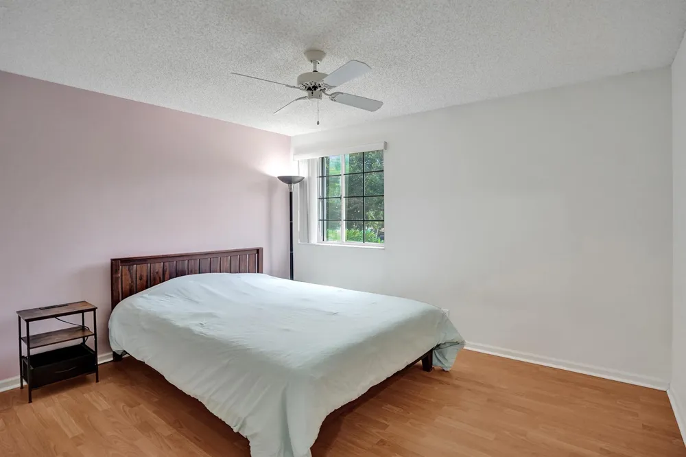 4180 Lansing Avenue Cooper City, FL 33026