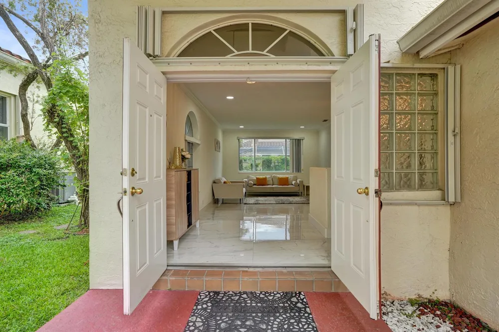 4180 Lansing Avenue Cooper City, FL 33026