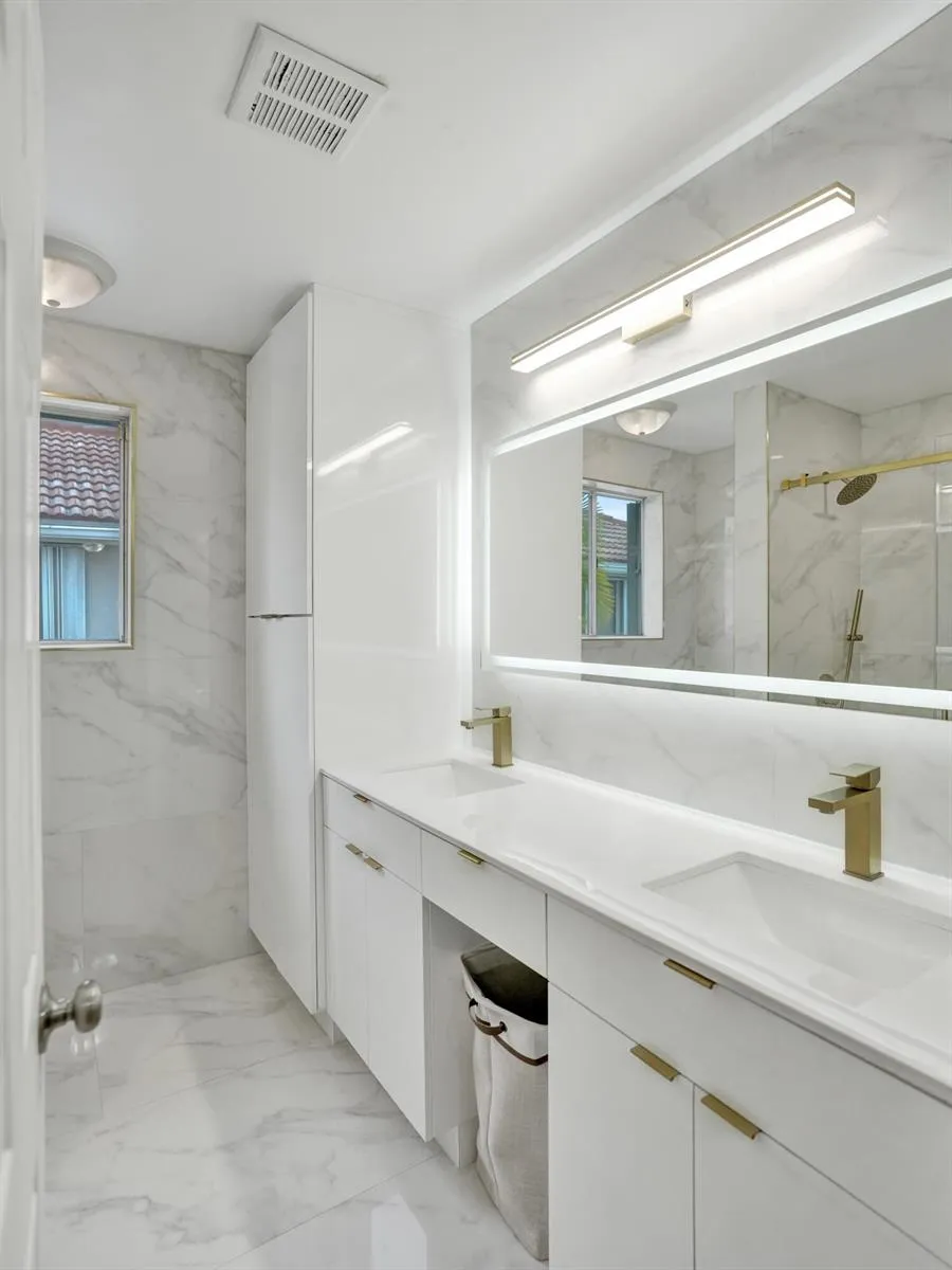 4180 Lansing Avenue Cooper City, FL 33026