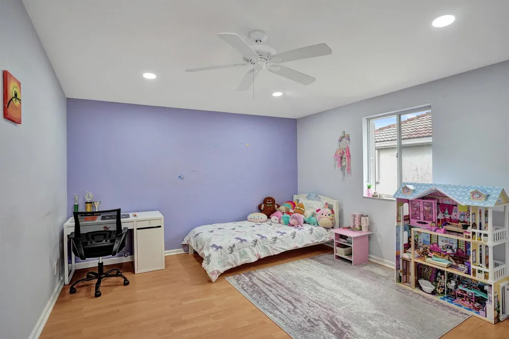 4180 Lansing Avenue Cooper City, FL 33026
