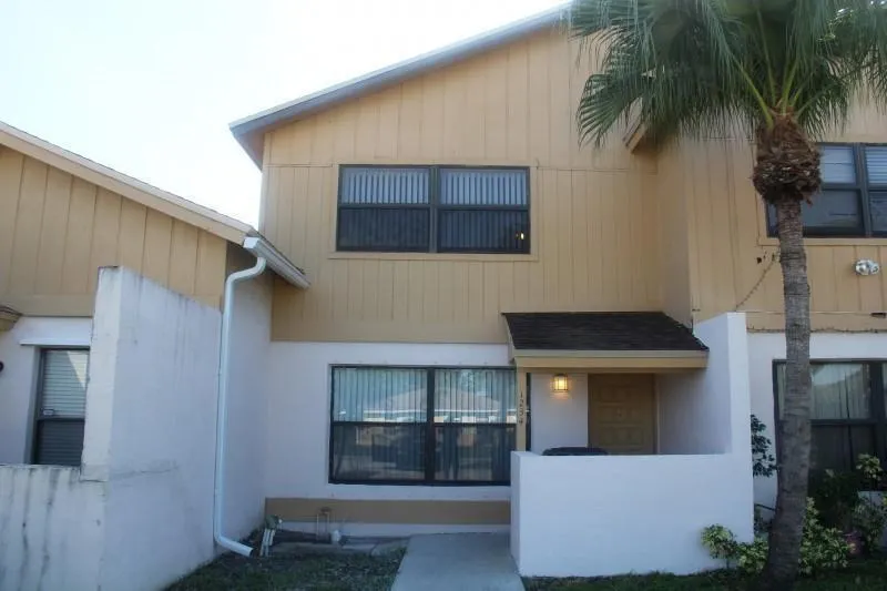 1234 White Pine Drive Wellington, FL 33414