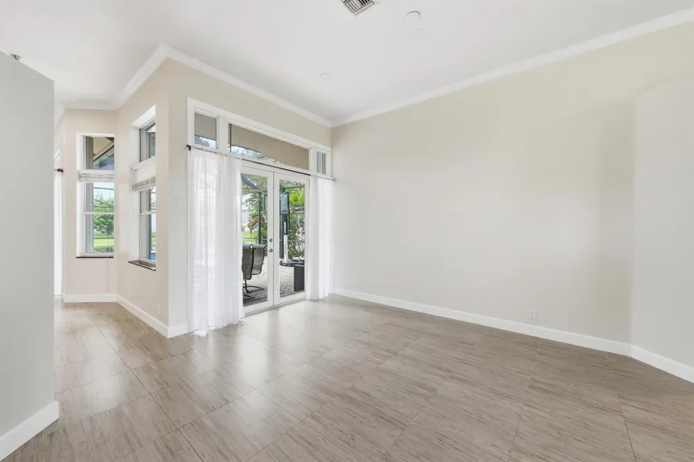 2644 Miller Court Weston, FL 33332