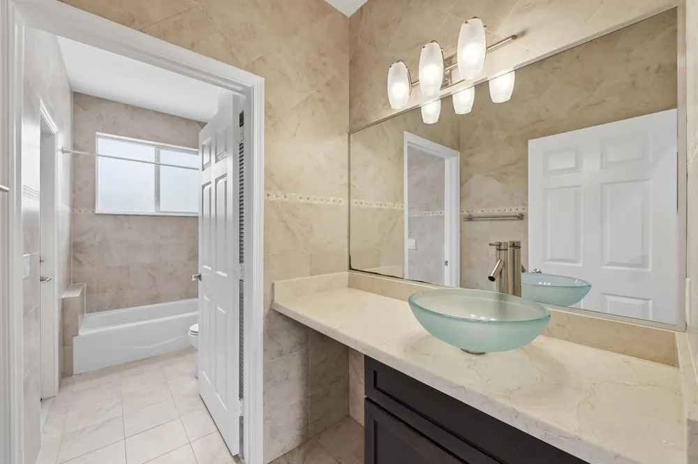 2644 Miller Court Weston, FL 33332