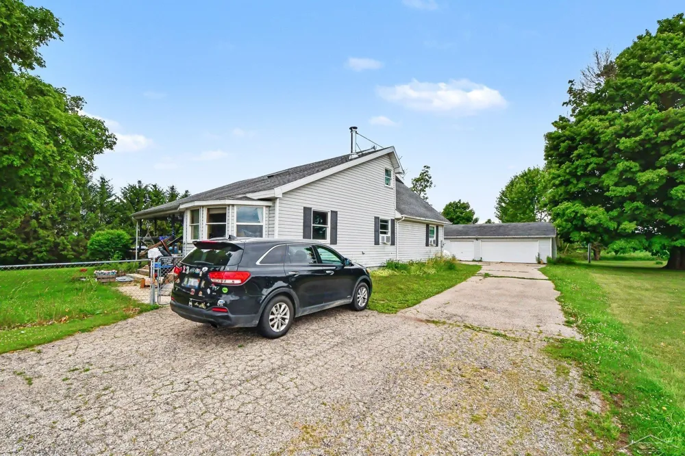 10602 Jordan Lake Road Odessa Township, MI 48849