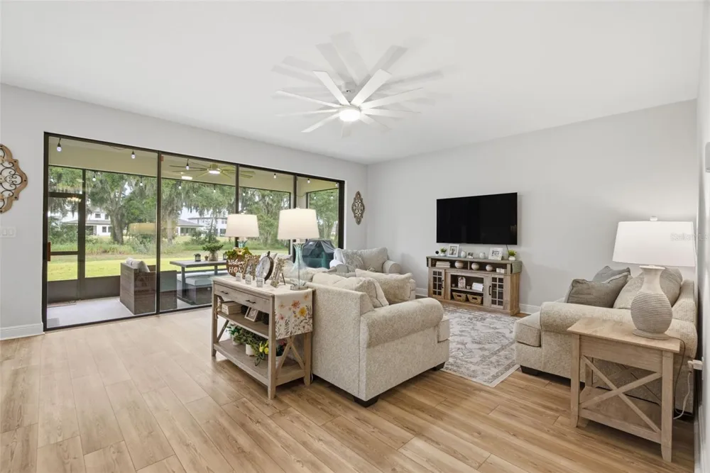 14759 GALLOP RUN DRIVE Lithia, FL 33547