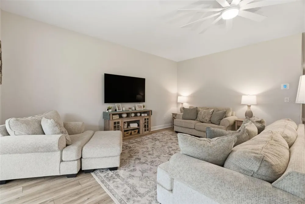 14759 GALLOP RUN DRIVE Lithia, FL 33547