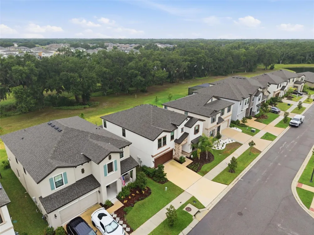 14759 GALLOP RUN DRIVE Lithia, FL 33547