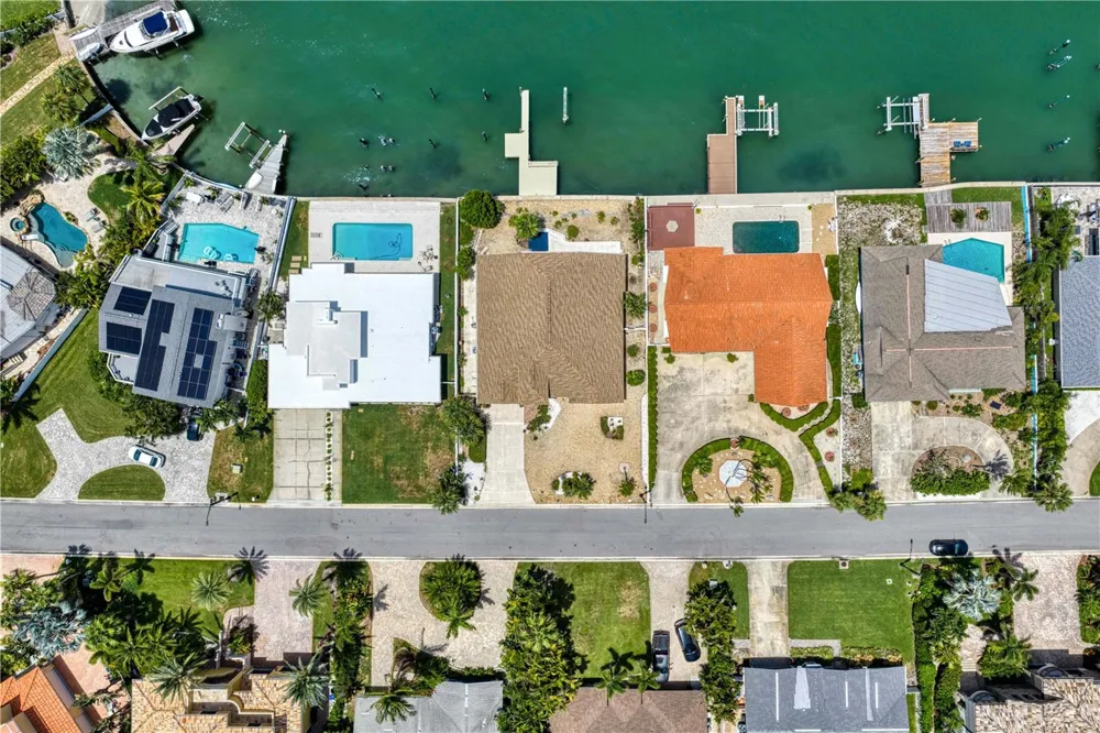 115 ALETA DRIVE Belleair Beach, FL 33786