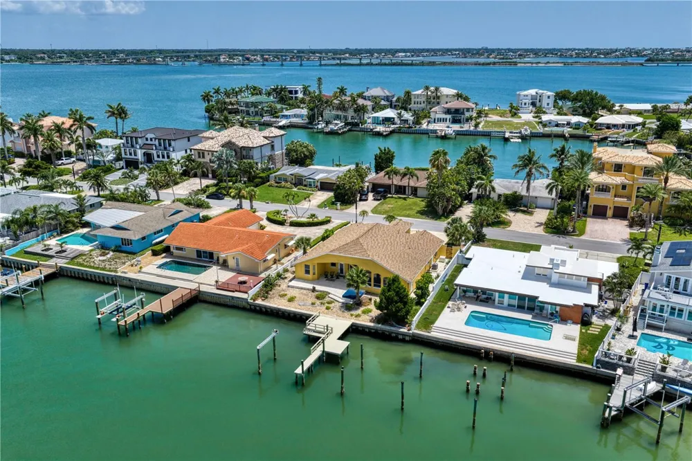 115 ALETA DRIVE Belleair Beach, FL 33786