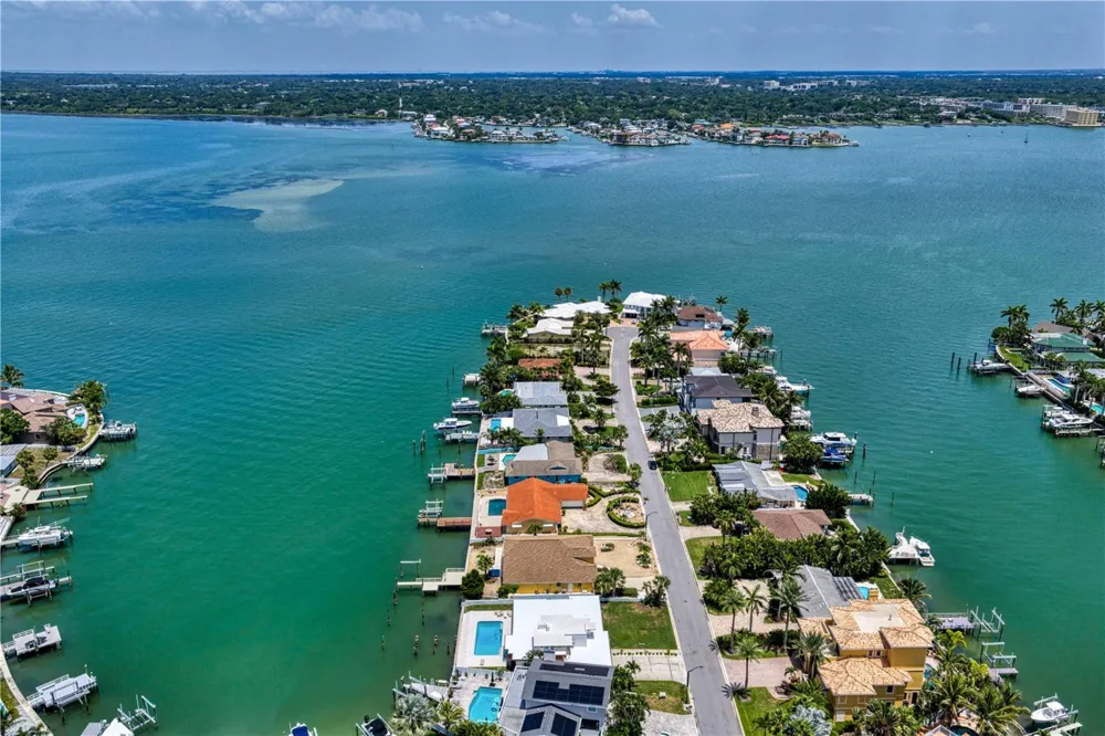115 ALETA DRIVE Belleair Beach, FL 33786