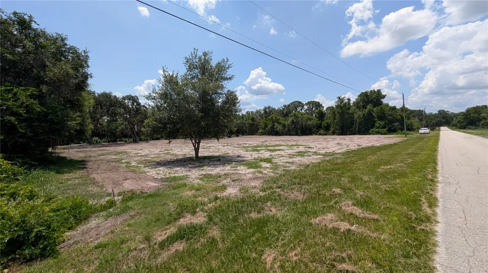 SULEN ROAD Lady Lake, FL 32159