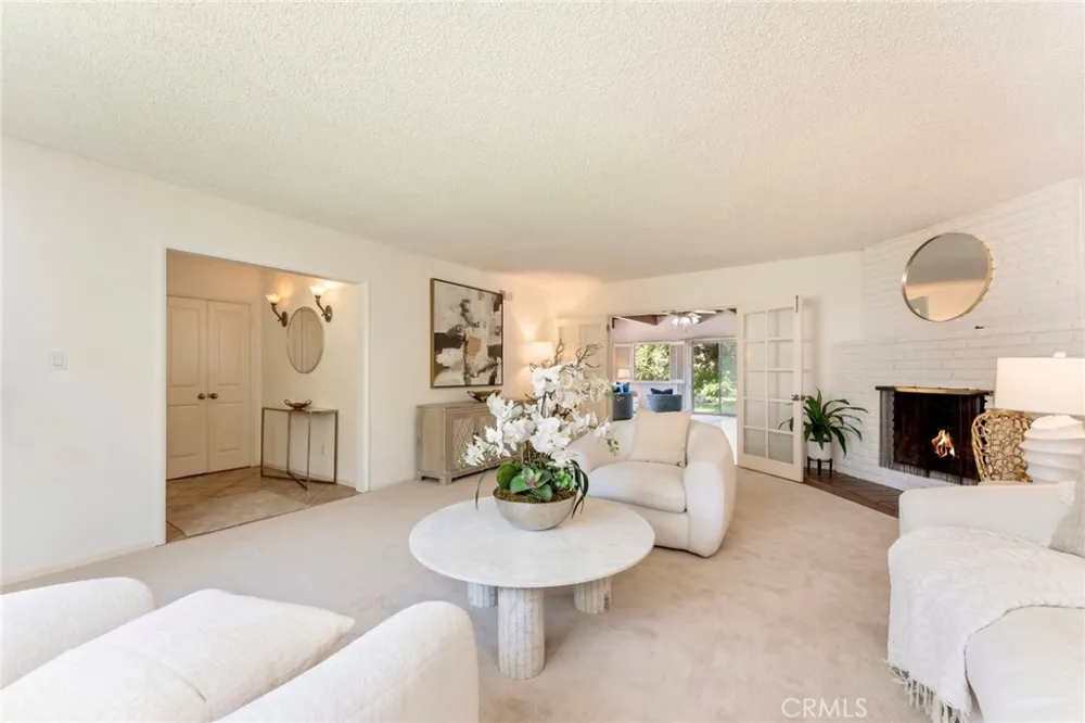 561 Sierra Meadows Sierra Madre, CA 91024